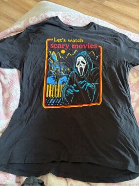 Women’s Halloween Tee🎃🔪
